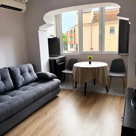 Center Apartman *